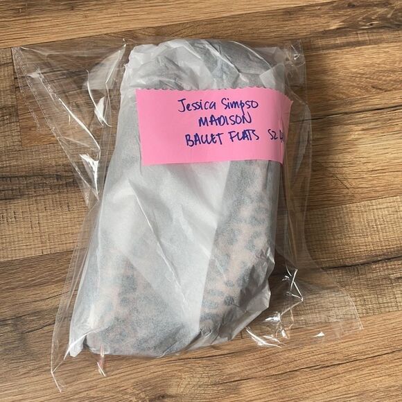 Jessica Simpson Madison Animal Print Crisscross Ankle Ballet Flat Shoes Sz 4M - Picture 14 of 14